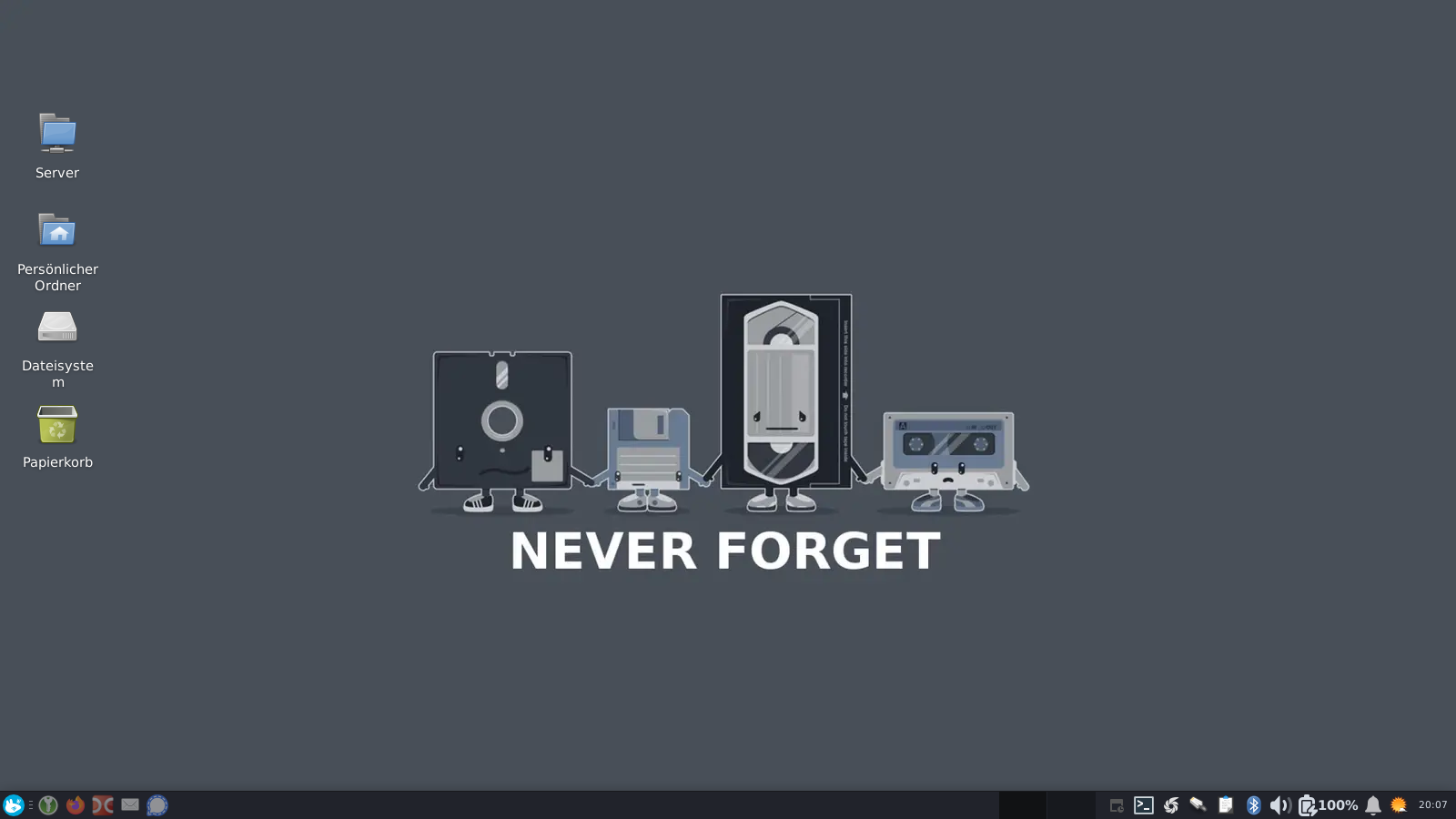 Desktop eines alten Laptops mit Sparky Linux unter der Haube. Das Wallpaper ist ein wenig sentimental. Das darf es bei einem 16 Jahre alten Rechner aber auch sein.