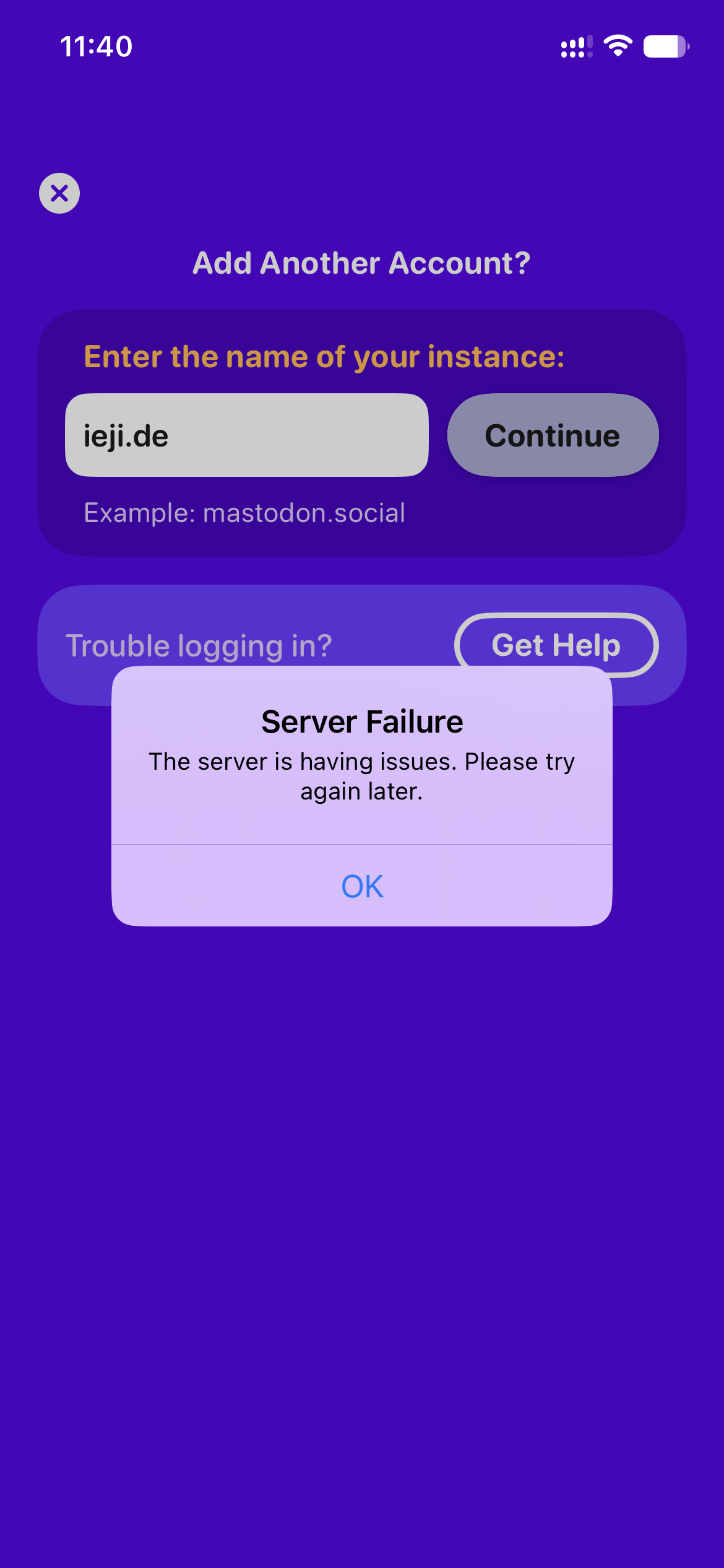 In app screenshot of ivory app on iphone where the sign-in process to ieji.de fails with a popup message stating: 'Server Failure - The server is having issue. Please try again later.'